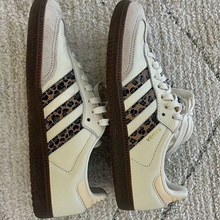 Samba White Leopard (GS)